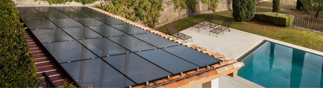 Avantages des panneaux solaires pour les piscines