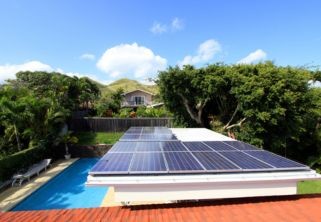 Les avantages économiques et écologiques du chauffage solaire pour piscine : Comment réaliser des économies d'énergie tout en préservant l'environnement.
